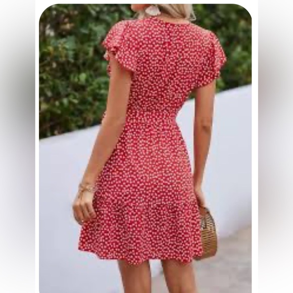 New SHEIN Ditsy Floral Shirred Waist Aline Red Dress - Picture 2 of 8